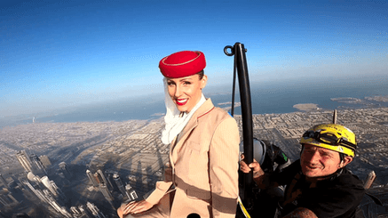 Ekstremalne oblicze sportu: pasja, ryzyko i słynna  kampania reklamowa Emirates